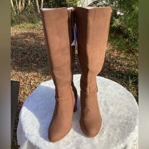 Women’s Extra Wide Calf Knee High Boots
Faux Leather/Suede Tall Dark Tan 9XW